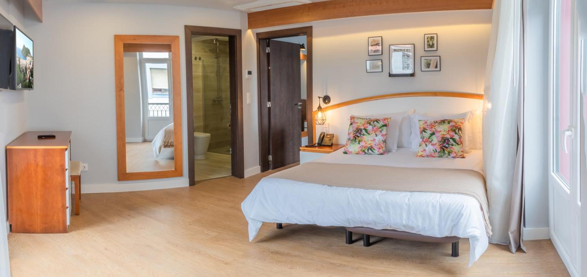 Hotel Monte Brasil อังกรา ดู เอโรอิสโม ภายนอก รูปภาพ